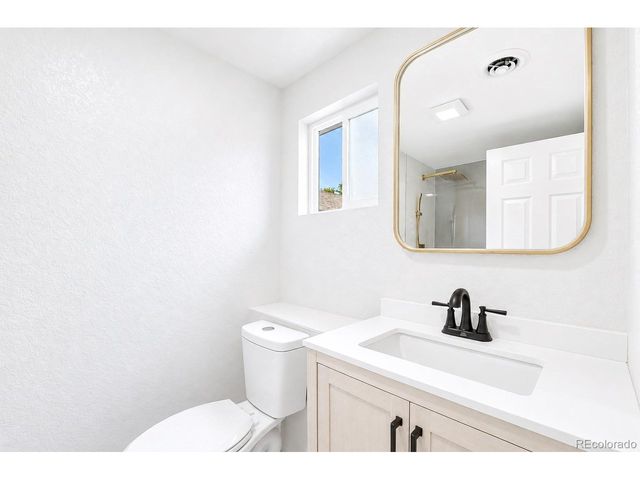 11951 W Security Ave, Lakewood, CO 80401