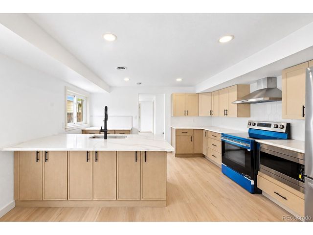 11951 W Security Ave, Lakewood, CO 80401
