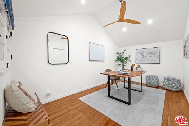 8712 Sherwood Drive, West Hollywood, CA 90069