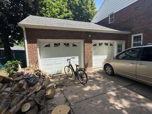 166 N CLINTON AVENUE, Clintonville, WI 54929