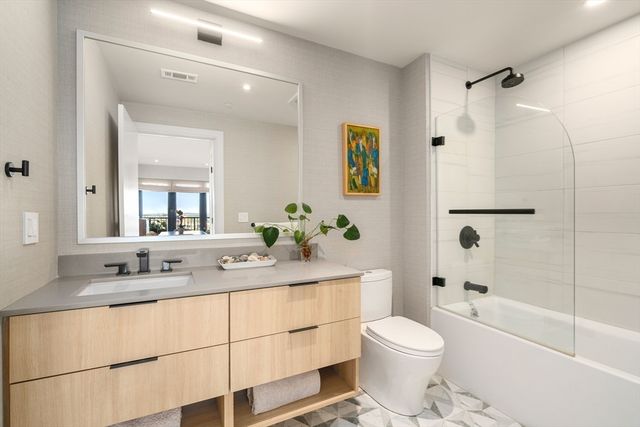 1 Nevins Hill Way 503, Boston, MA 02135