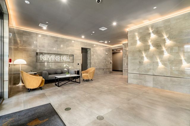 1 Nevins Hill Way 503, Boston, MA 02135