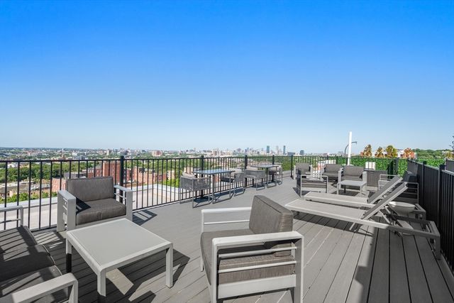 1 Nevins Hill Way 503, Boston, MA 02135