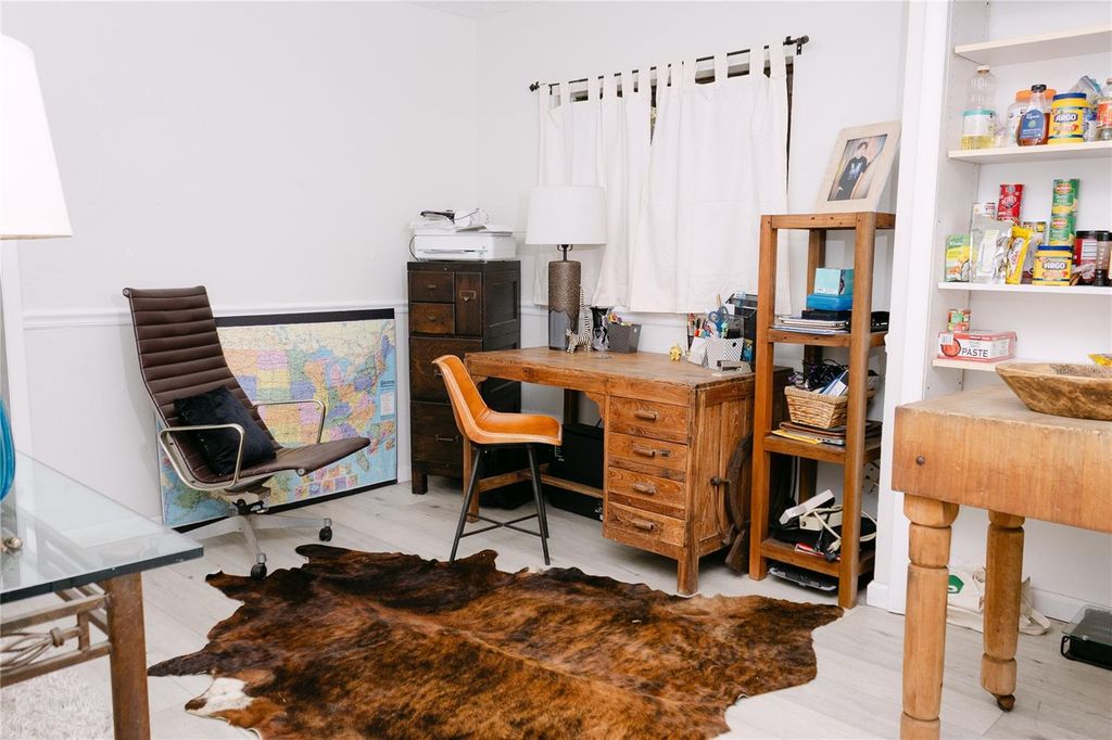 Image 16 of property listing at 18305 OAKDALE ROAD, Odessa, FL 33556