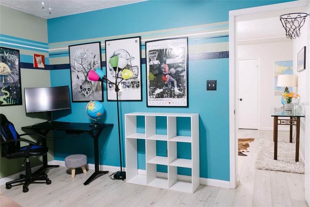 Image 25 of property listing at 18305 OAKDALE ROAD, Odessa, FL 33556