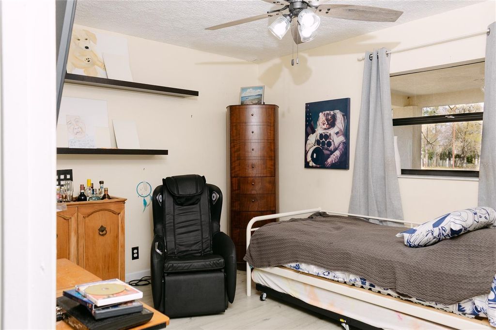 Image 31 of property listing at 18305 OAKDALE ROAD, Odessa, FL 33556