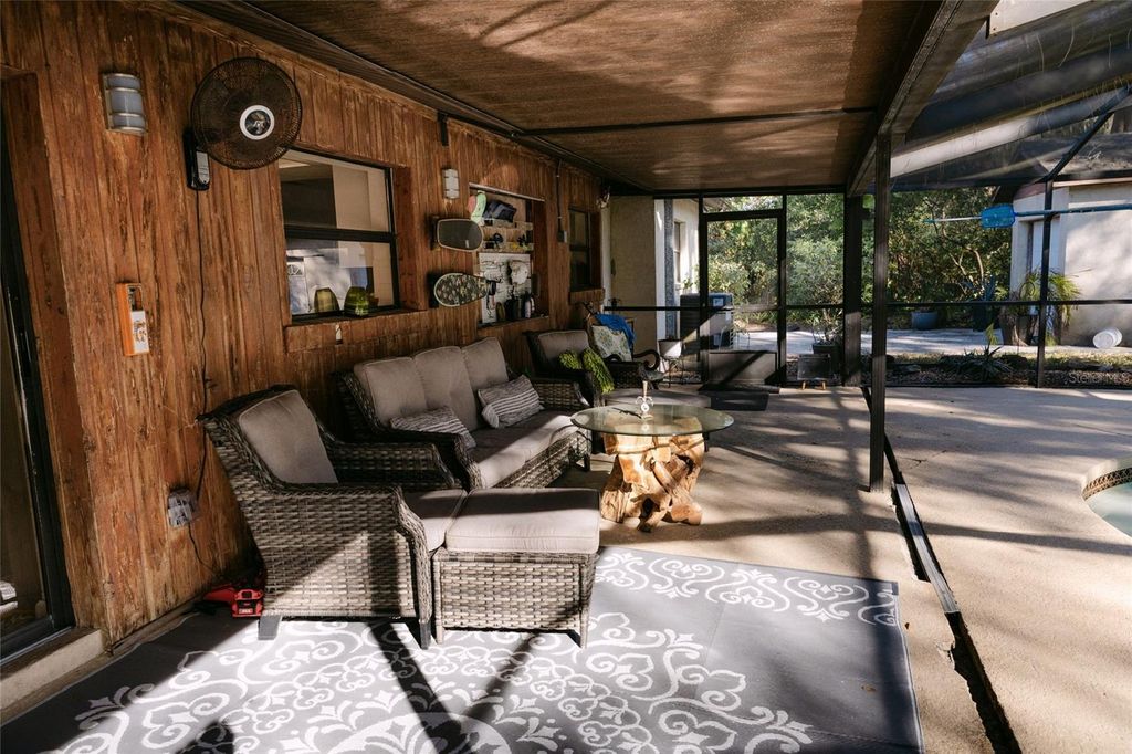 Image 35 of property listing at 18305 OAKDALE ROAD, Odessa, FL 33556