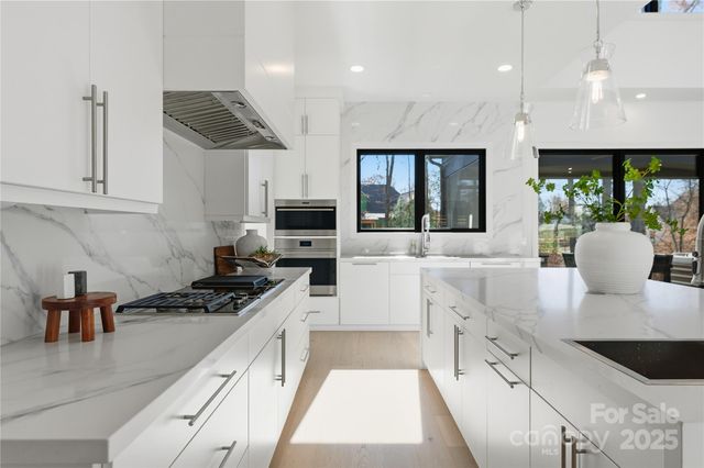 203 Sugar Maple Lane 23, Matthews, NC 28104