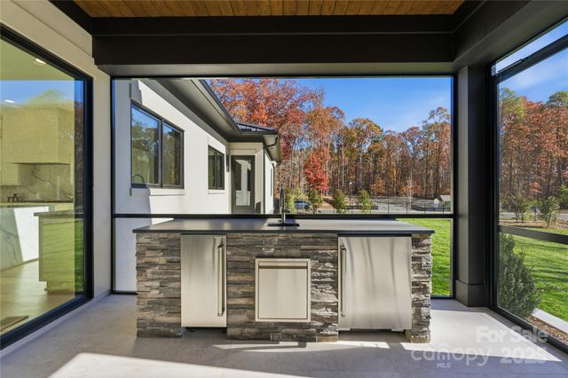 203 Sugar Maple Lane 23, Matthews, NC 28104