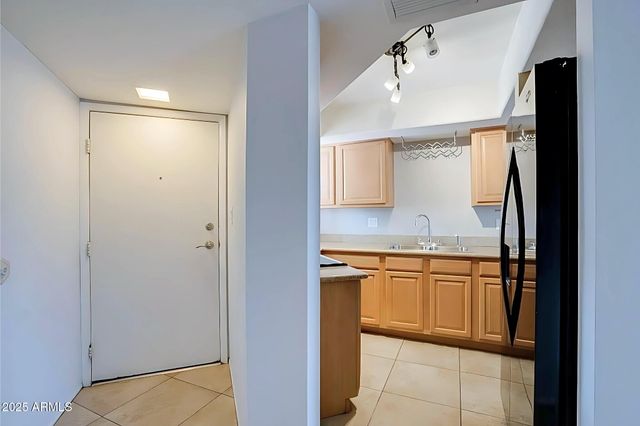 885 N GRANITE REEF Road 63, Scottsdale, AZ 85257