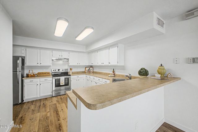 1071 W SANDY BANKS Drive, Gilbert, AZ 85233