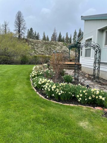 32928 Rivers Drive, Chiloquin, OR 97624