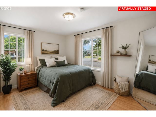 8335 Ne KLICKITAT St, Portland, OR 97220