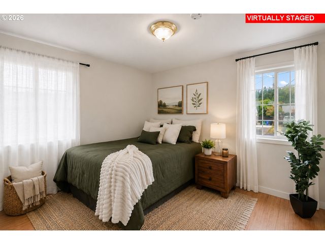 8335 Ne KLICKITAT St, Portland, OR 97220