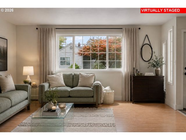 8335 Ne KLICKITAT St, Portland, OR 97220