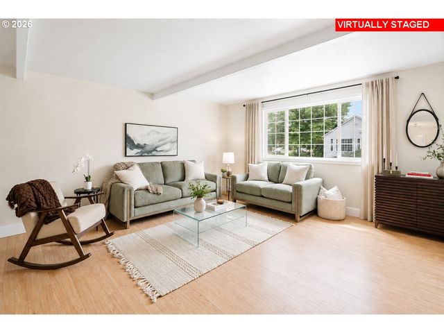 8335 Ne KLICKITAT St, Portland, OR 97220