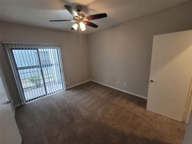 7250 W Greens Road 1414, Houston, TX 77064