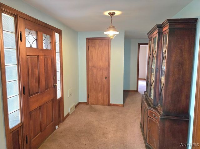 246 E Treehaven Road, Cheektowaga, NY 14215