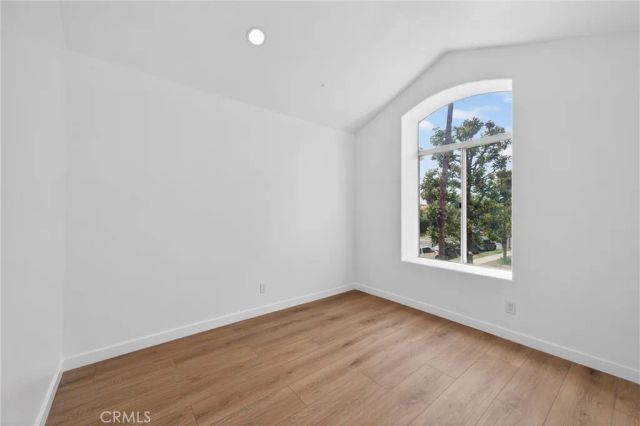 15003 Alda, North Hills, CA 91343