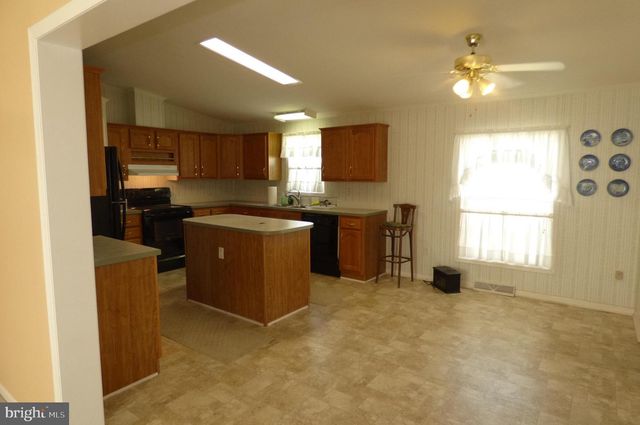 291 WILLIAMS LN, Red Hill, PA 18076