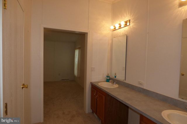 291 WILLIAMS LN, Red Hill, PA 18076