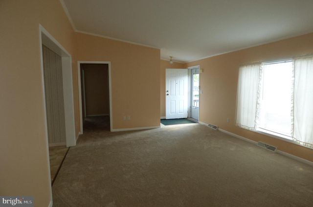 291 WILLIAMS LN, Red Hill, PA 18076