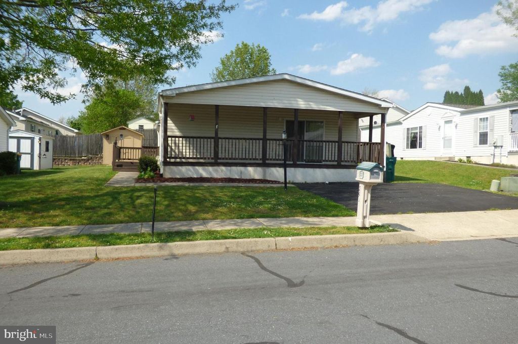 291 WILLIAMS LN, Red Hill, PA 18076