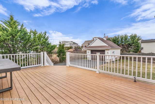 7 Anderson Street, Monmouth Beach, NJ 07750