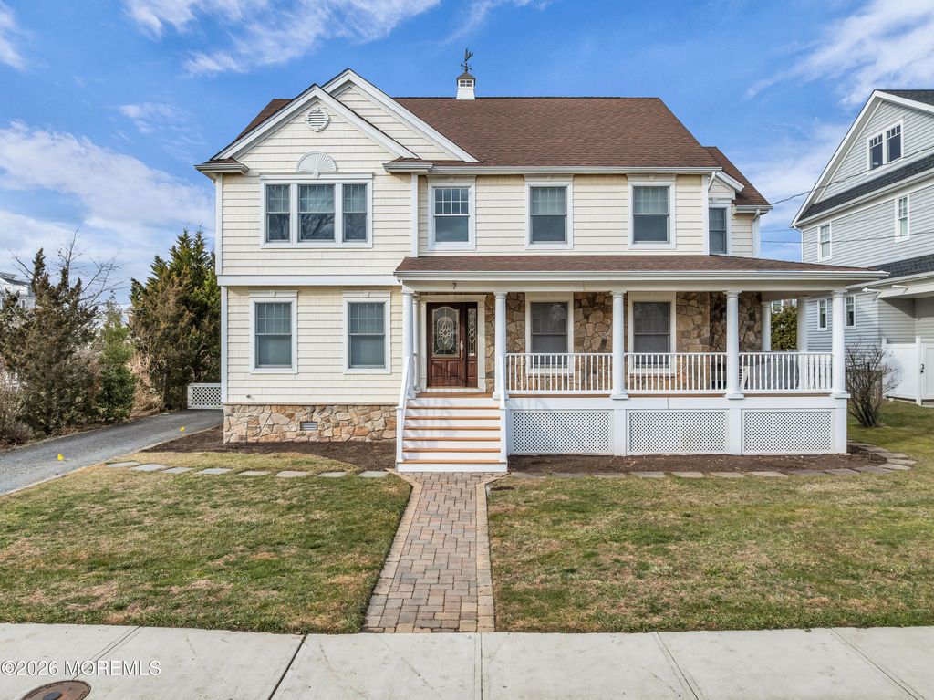 7 Anderson Street, Monmouth Beach, NJ 07750