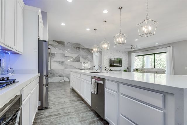 5796 Yellow Ridge Avenue, Las Vegas, NV 89131