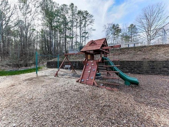 1400 Boxwood NW Trace, Acworth, GA 30102