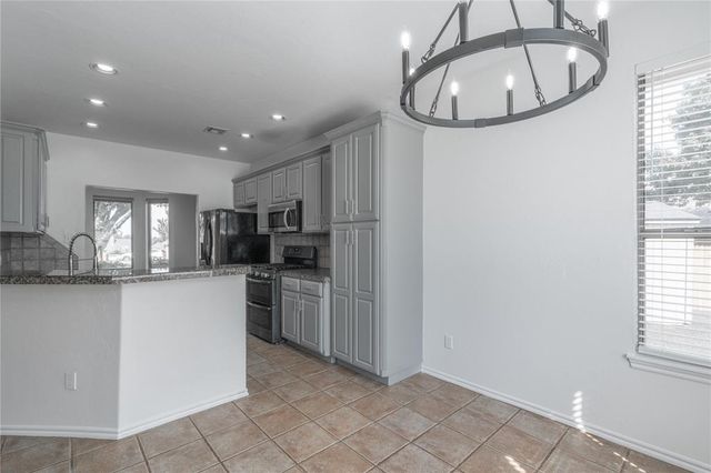 201 NW 160th Terrace, Edmond, OK 73013