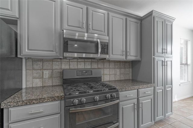 201 NW 160th Terrace, Edmond, OK 73013