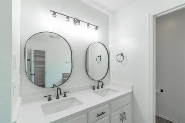 201 NW 160th Terrace, Edmond, OK 73013