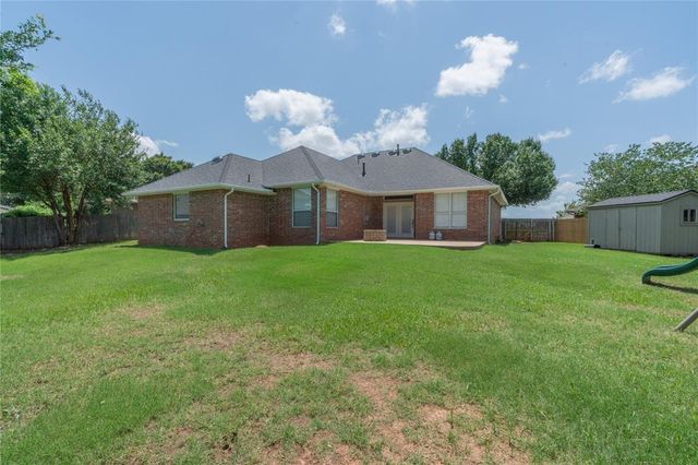 201 NW 160th Terrace, Edmond, OK 73013