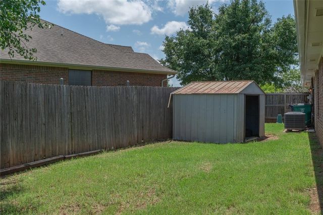 201 NW 160th Terrace, Edmond, OK 73013