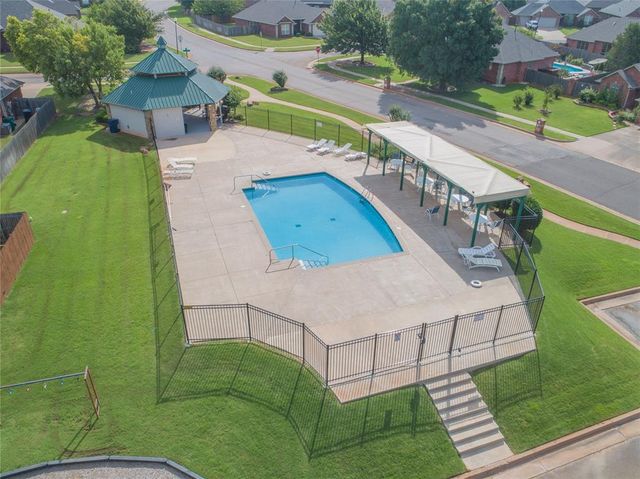 201 NW 160th Terrace, Edmond, OK 73013