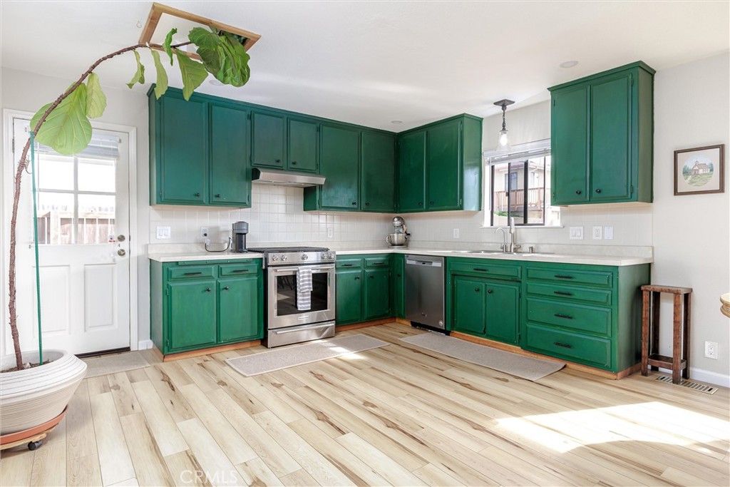 Image 15 of property listing at 2797 Orville Avenue, Cayucos, CA 93430