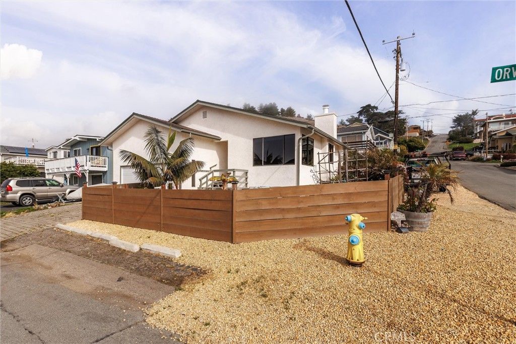 Image 4 of property listing at 2797 Orville Avenue, Cayucos, CA 93430