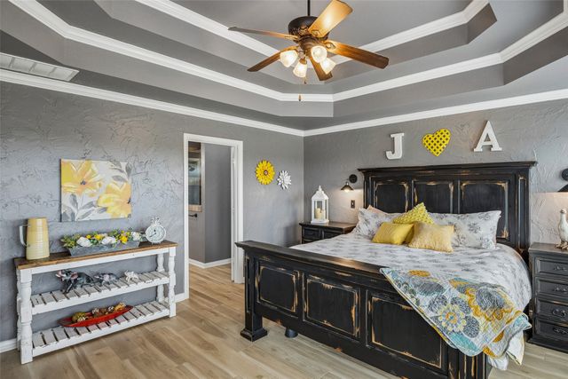 11201 Lakecrest Drive, Sanger, TX 76266