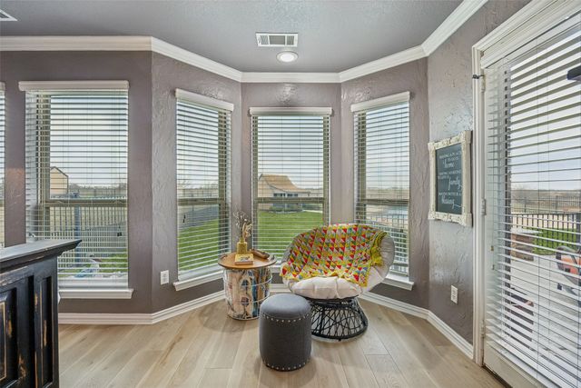 11201 Lakecrest Drive, Sanger, TX 76266