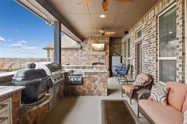 11201 Lakecrest Drive, Sanger, TX 76266