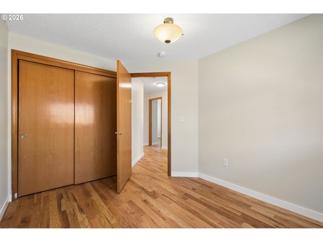 1733 Ne COBURN Dr, Mc Minnville, OR 97128