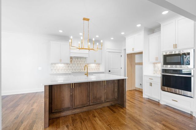 2511 Colleen Dr, Murfreesboro, TN 37128