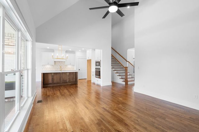 2511 Colleen Dr, Murfreesboro, TN 37128
