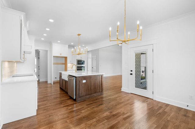 2511 Colleen Dr, Murfreesboro, TN 37128