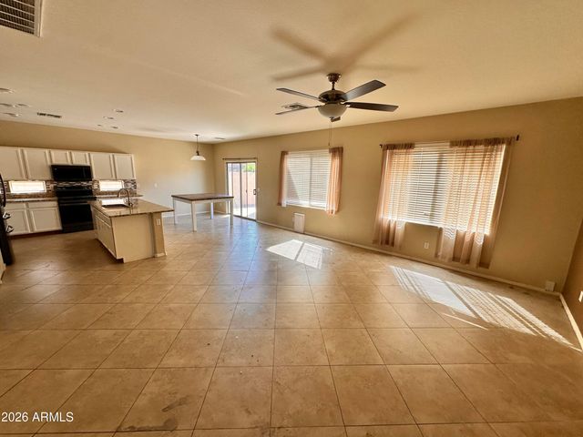 18047 W CARIBBEAN Lane, Surprise, AZ 85388