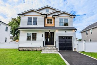 2439 Berkeley Place, Bellmore, NY 11710