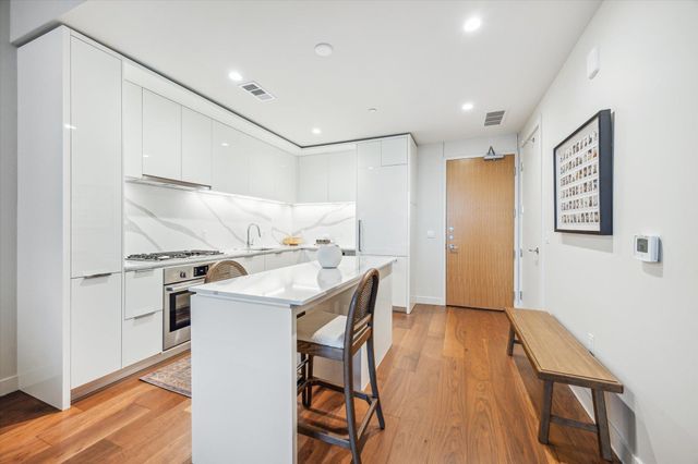 44 East Ave 2304, Austin, TX 78701