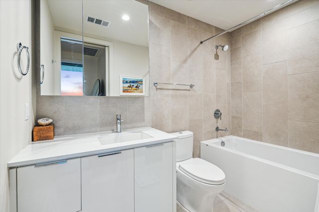 44 East Ave 2304, Austin, TX 78701